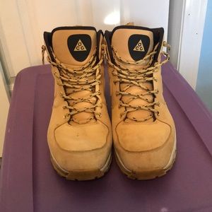 Men’s Nike ACG Boots